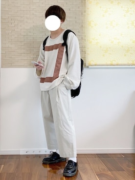 「消えそうな色コーデ」｜「アイテム（スウェット）」を使った、タツさん（メンズ・168cm）の春コーディネート