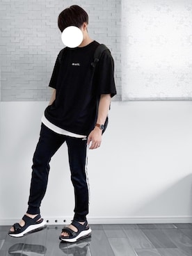 「AKM Contemporary（エイケイエムコンテンポラリー）のアイテム」を使った、タツさん（メンズ・168cm）の夏コーディネート