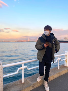 「YANUK（ヤヌーク）のアイテム（チノパンツ）」を使った、ryutaroさん（メンズ・175cm）の冬コーディネート