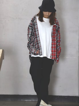 「NYLAUS（ナイラス）のアイテム」を使った、kaaaaanaさん（レディース・155cm）の秋コーディネート