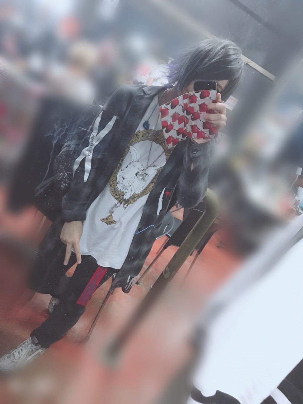 「平成最後のWEARISTAセンバツ、スニーカー、春コーデ」｜「KINGLY MASKのアイテム（シャツ/ブラウス、ブラック系）」を使った、はじめさん（メンズ・165cm）の春コーディネートの1枚目の写真