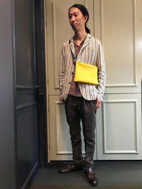 「アイテム（ボディバッグ/ウエストポーチ、イエロー系）」を使った、おかださん（メンズ・175cm）の春コーディネート