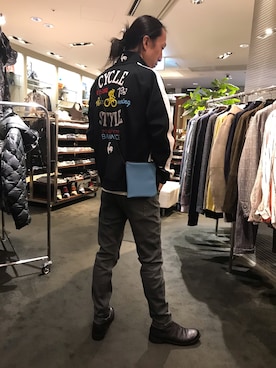 「ISAMU KATAYAMA BACKLASH（イサムカタヤマバックラッシュ）のアイテム（ダウンジャケット/コート）」を使った、おかださん（メンズ・175cm）の秋コーディネート