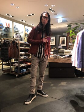 「RAWLIFE（ロウライフ）のアイテム（財布/小物）」を使った、おかださん（メンズ・175cm）の春コーディネート