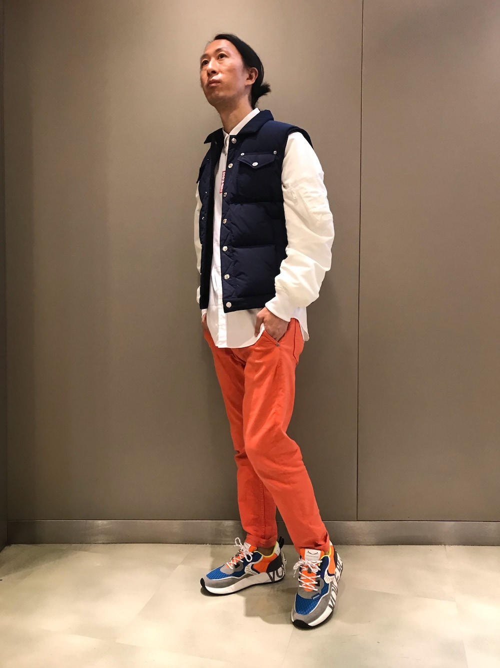 Dsquared2 ディースクエアード イエロー ダウンベスト DSQUARED2 ディースクエアード DOWN VEST ダウンベスト のご紹介