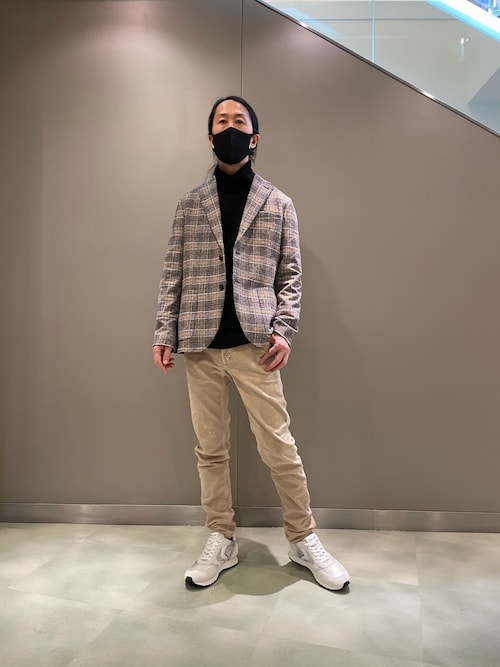 ROYAL FLASH なんばパークス店おかださんの「(|)」を使ったコーディネート