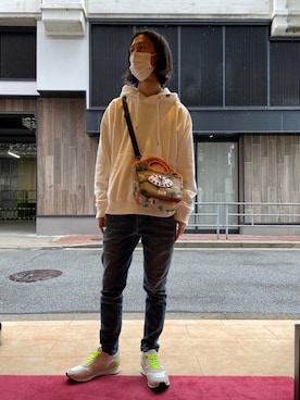 HORN GARMENT(ホーンガーメント)のバッグを使った人気ファッション