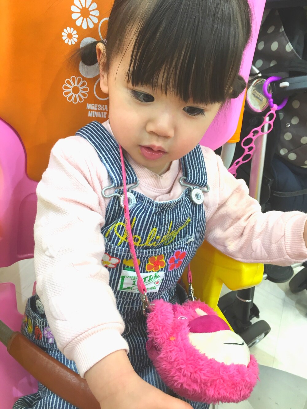 「kids、おんなのこ、キッズコーデ、2歳、ベビーコーデ、H&M baby、ゴッサム」｜「GOTHAMのアイテム（サロペット/オーバーオール、ブルー系）」を使った、ゆず＊さん（キッズ・80cm）の冬コーディネートの1枚目の写真
