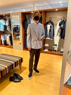 「TAKEO KIKUCHI（タケオキクチ）のアイテム（スリッポン）」を使った、やーこー　20102324さん（メンズ・175cm）の春コーディネート