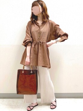 「petitcro（プティクロ）のpetitcro  ワイドバングル PCKB1901001（バングル/リストバンド）」を使った、TOMOさん（レディース・154cm）の夏コーディネート