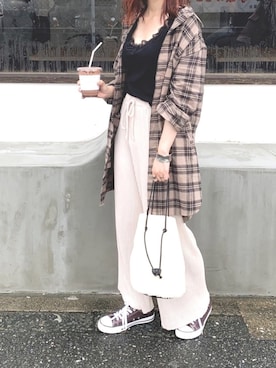 「petitcro（プティクロ）のpetitcro  ワイドバングル PCKB1901001（バングル/リストバンド）」を使った、TOMOさん（レディース・154cm）の秋コーディネート