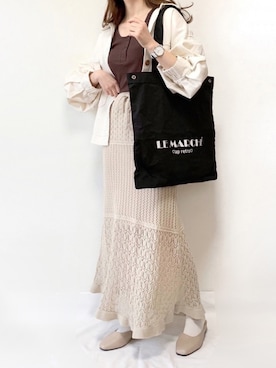 「ロゴトート」｜「アイテム（ブルゾン）」を使った、TOMOさん（レディース・154cm）の春コーディネート