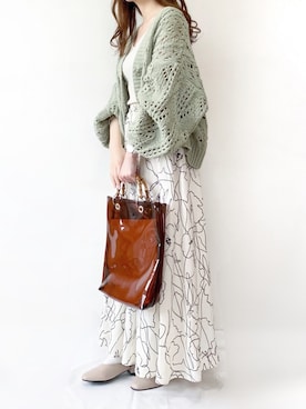 「透かし編みニット」｜TOMOさん（レディース・154cm）の春コーディネート