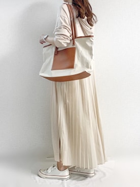 「MAYSON GREY（メイソングレイ）の【socolla】バックプリーツワンピース（ワンピース）」を使った、TOMOさん（レディース・154cm）の夏コーディネート