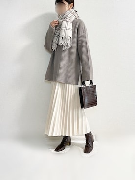 「GRL（グレイル）のプリーツスカート（スカート）」を使った、TOMOさん（レディース・154cm）の冬コーディネート