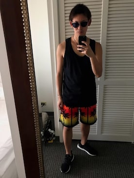 「hawaii」｜「アイテム（アクセサリー）」を使った、KENTA.Kさん（メンズ・170cm）の秋コーディネート
