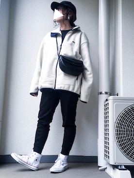 「CONVERSE（コンバース）のconverse（コンバース） ALL STAR HI（オールスターHI）（スニーカー、ホワイト系）」を使った、tamanaさん（レディース・158cm）の冬コーディネート