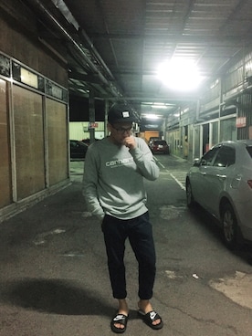 「Carhartt WIP（カーハートダブリューアイピー）のアイテム（スウェット）」を使った、林凱祥さん（メンズ・175cm）の冬コーディネート