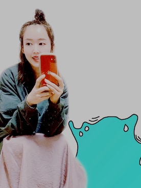 IU 𓁫さんのコーディネート