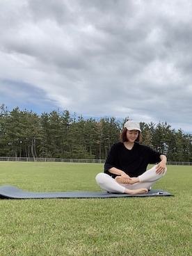 IU 𓁫さんのコーディネート