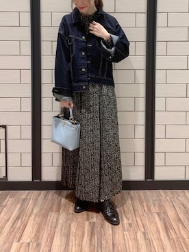 「プリーツ」｜「アイテム（デニムジャケット）」を使った、risaさん（レディース・153cm）の春コーディネート