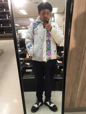 「VOO（ヴォー）のアイテム（ハンチング/ベレー帽）」を使った、アベさん（メンズ・172cm）の冬コーディネート