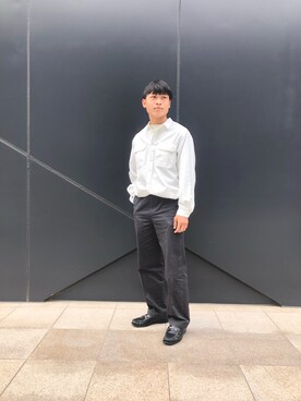 「URBAN RESEARCH（アーバンリサーチ）のアイテム（スラックス）」を使った、吉田凌さん（メンズ・170cm）の春コーディネート