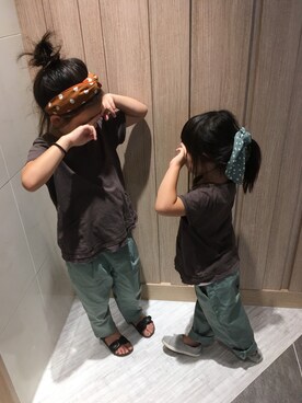 「UNIQLO（ユニクロ）のアイテム（パンツ、グリーン系）」を使った、cocoan さん（キッズ・120cm）の夏コーディネート