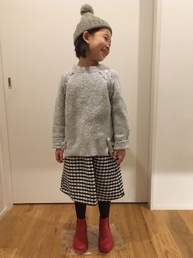 「ZARA（ザラ）のアイテム（ニット/セーター、グレー系）」を使った、cocoan さん（キッズ・120cm）の冬コーディネート