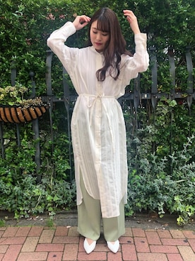 「JVAM（ジェーヴィエーエム）のアイテム」を使った、ADAM ET ROPE' STAFFさん（レディース・161cm）の春コーディネート