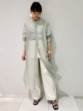 「アイテム（イヤリング）」を使った、ADAM ET ROPE' STAFFさん（レディース・159cm）の春コーディネート