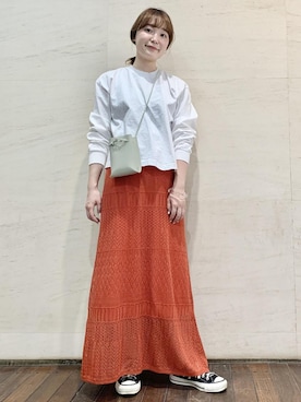 「MARROW（マロウ）のアイテム（バッグ）」を使った、ADAM ET ROPE' STAFFさん（レディース・158cm）の春コーディネート