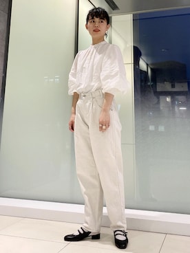 「ホワイトパンツ」｜ADAM ET ROPE' STAFFさん（レディース・156cm）の春コーディネート