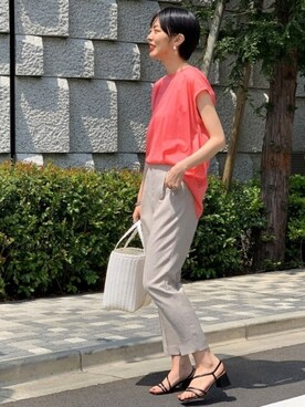 ADAM ET ROPE' STAFFさん（レディース・167cm）の春コーディネート