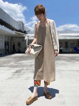 「アイテム（バッグ、ホワイト系）」を使った、ADAM ET ROPE' STAFFさん（レディース・168cm）の夏コーディネート