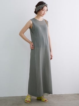 「アイテム（ストール/ショール）」を使った、ADAM ET ROPE' STAFFさん（レディース・157cm）の夏コーディネート