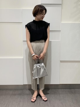 「アイテム（サンダル）」を使った、ADAM ET ROPE' STAFFさん（レディース・160cm）の夏コーディネート