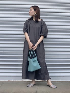 「アイテム（イヤリング）」を使った、ADAM ET ROPE' STAFFさん（レディース・158cm）の夏コーディネート