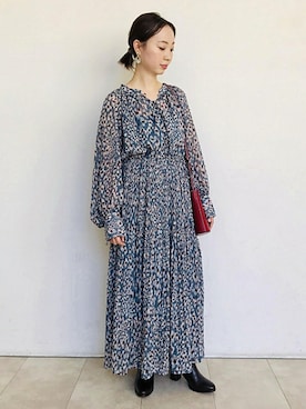 「アイテム（ワンピース、ブルー系）」を使った、ADAM ET ROPE' STAFFさん（レディース・153cm）の秋コーディネート
