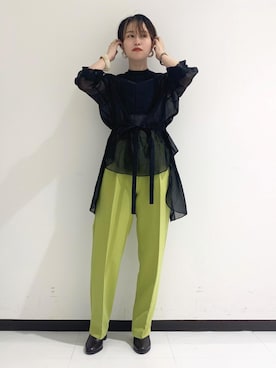 「PHEENY（フィーニー）のアイテム」を使った、ADAM ET ROPE' STAFFさん（レディース・159cm）の秋コーディネート