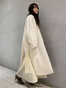 「ADAM ET ROPE'（アダムエロペ）のシアーニットプリーツスカート（スカート）」を使った、ADAM ET ROPE' STAFFさん（レディース・160cm）の冬コーディネート