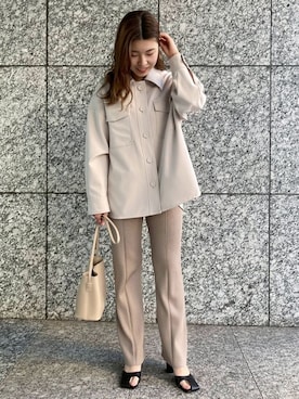 「ADAM ET ROPE'（アダムエロペ）のセンターラインRIBパンツ（その他パンツ）」を使った、ADAM ET ROPE' STAFFさん（レディース・160cm）の冬コーディネート