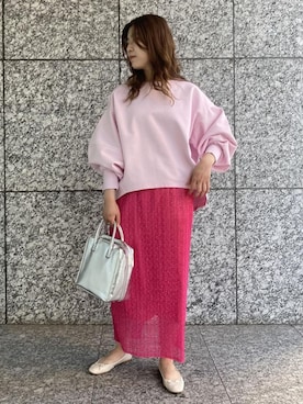 「アイテム（トートバッグ、シルバー系）」を使った、ADAM ET ROPE' STAFFさん（レディース・160cm）の冬コーディネート