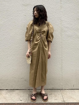 ADAM ET ROPE' STAFFさん（レディース・162cm）の春コーディネート