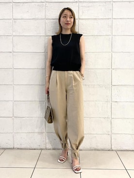 「ノースリーブニット」｜ADAM ET ROPE' STAFFさん（レディース・163cm）の春コーディネート