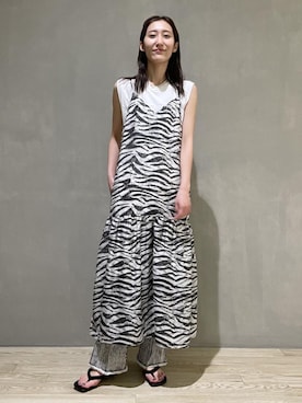 「Hanes」｜「アイテム（ワンピース/ドレス）」を使った、ADAM ET ROPE' STAFFさん（レディース・170cm）の夏コーディネート