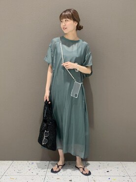 「シアーワンピース」｜「アイテム（財布/小物）」を使った、ADAM ET ROPE' STAFFさん（レディース・159cm）の夏コーディネート