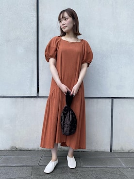 「アイテム（バレエシューズ）」を使った、ADAM ET ROPE' STAFFさん（レディース・160cm）の夏コーディネート