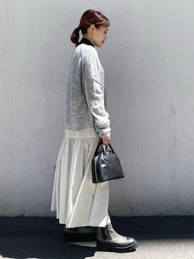 「JVAM（ジェーヴィエーエム）のアイテム」を使った、ADAM ET ROPE' STAFFさん（レディース・160cm）の秋コーディネート