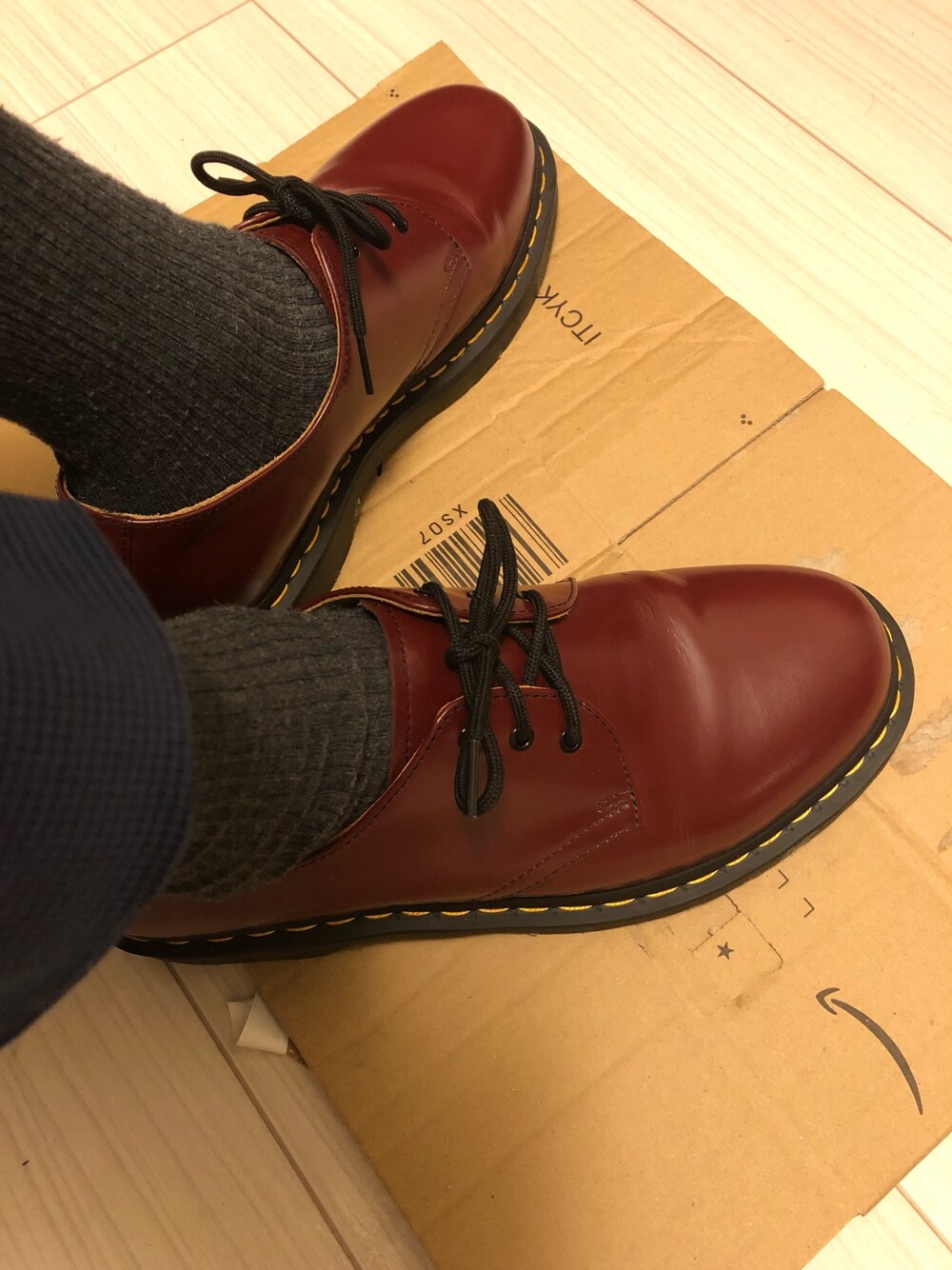 「Dr. MartensのDr.Martens / ドクターマーチン 1461 3EYE GIBSON SHOE 3ホール ギブソン シューズ（ドレスシューズ、レッド系）」を使った、Toshimasa さん（メンズ・180cm）の秋コーディネートの1枚目の写真